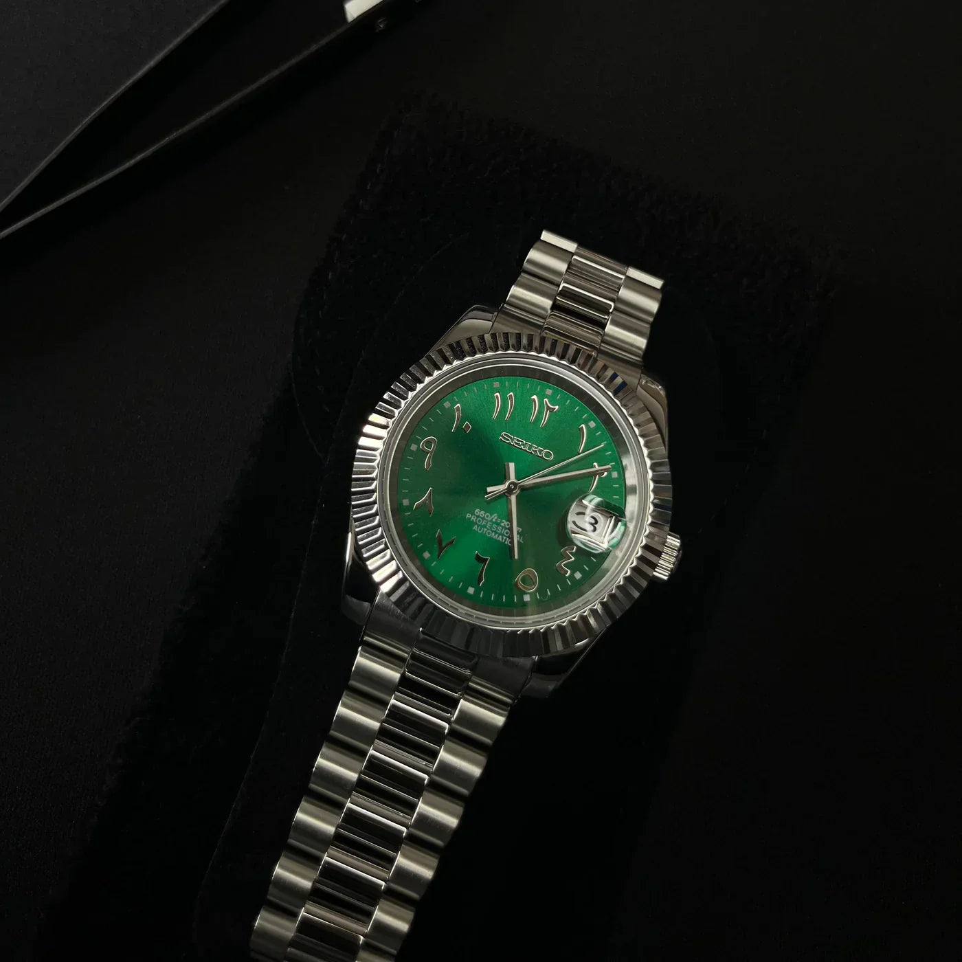 SEIKJUST ARABIC GREEN DIAL
