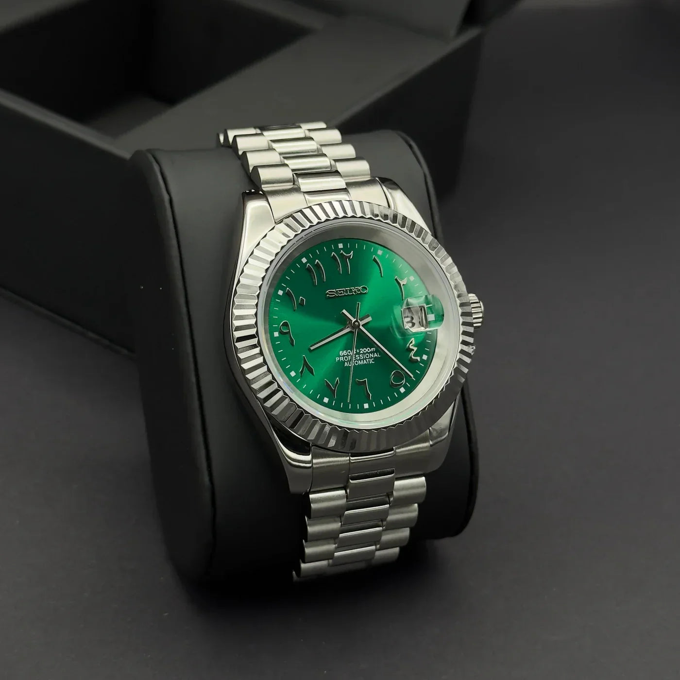 SEIKJUST ARABIC GREEN DIAL